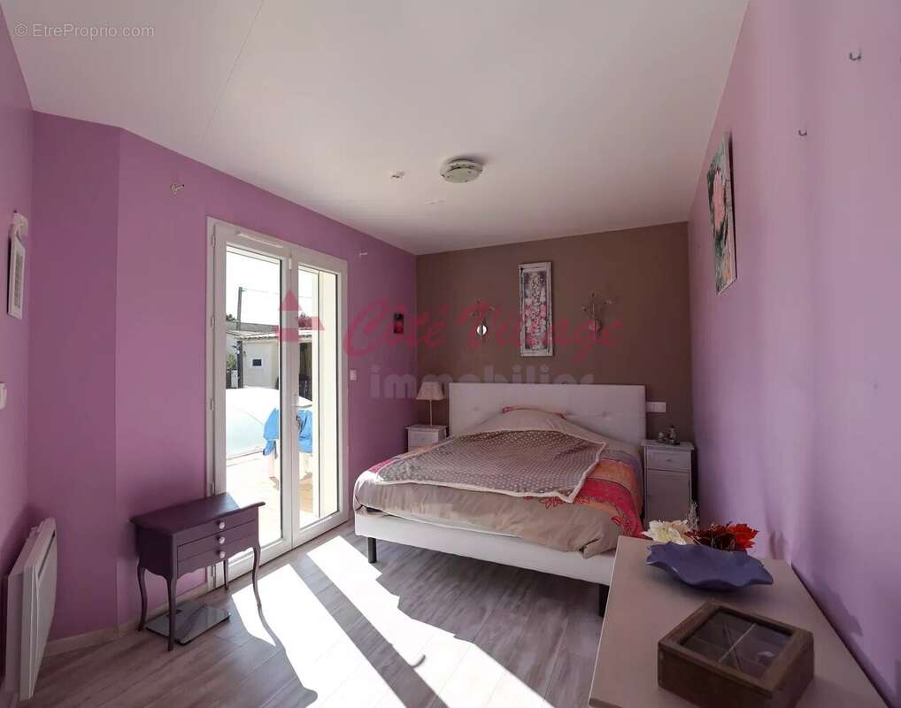 Maison à SAINTE-VALIERE