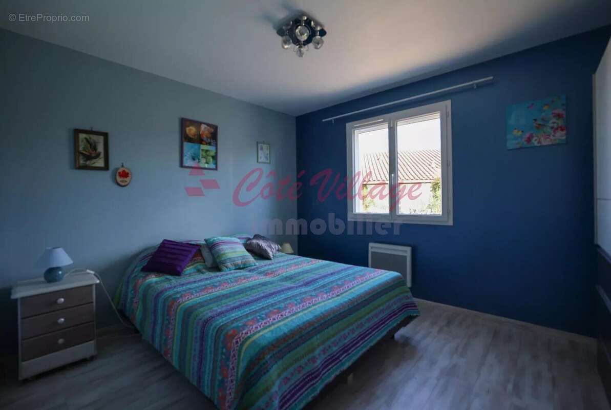 Maison à SAINTE-VALIERE