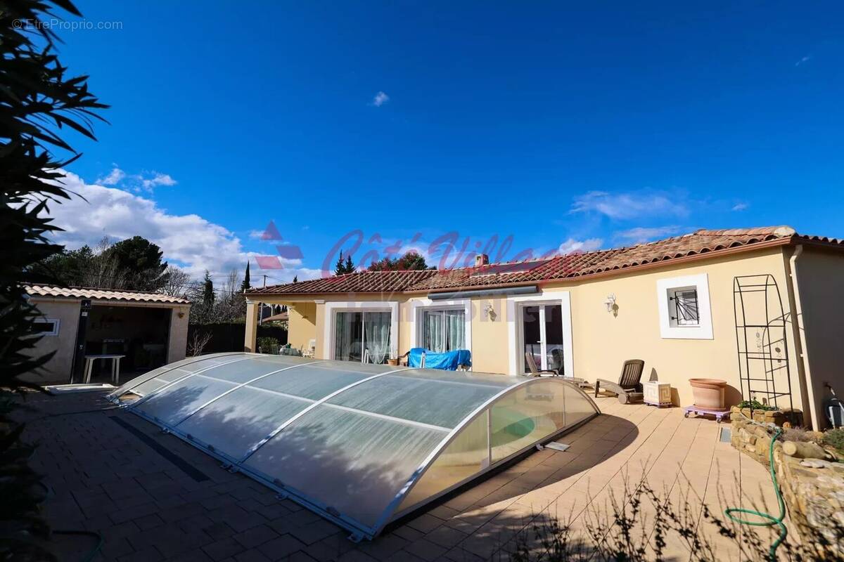 Maison à SAINTE-VALIERE