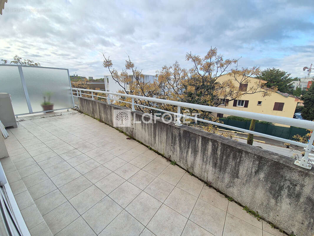 Commerce à MOUANS-SARTOUX