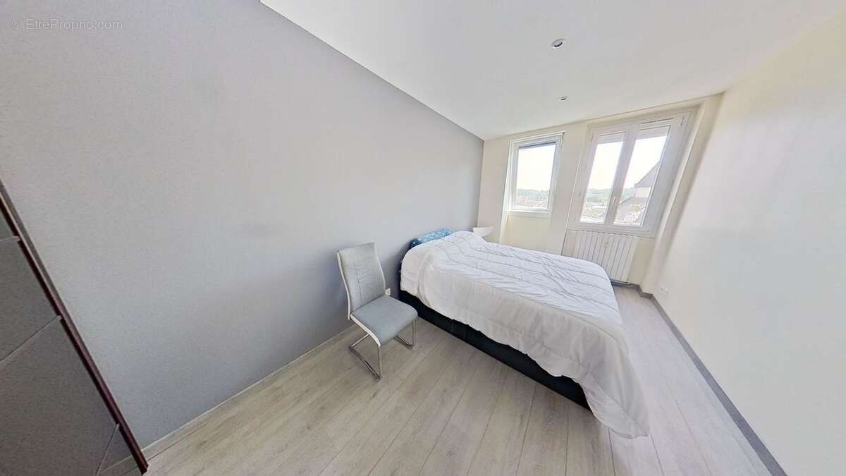 Appartement ETAMPES Hypercentre 2p 52m² - Appartement à ETAMPES