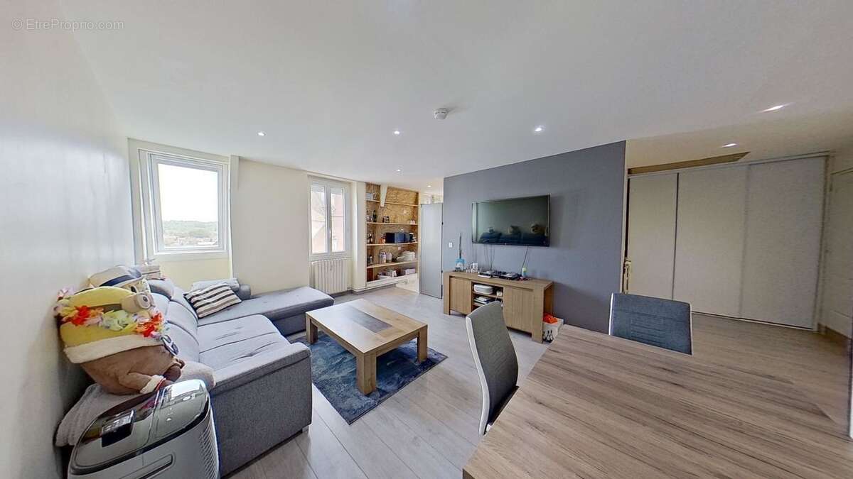 Appartement ETAMPES Hypercentre 2p 52m² - Appartement à ETAMPES