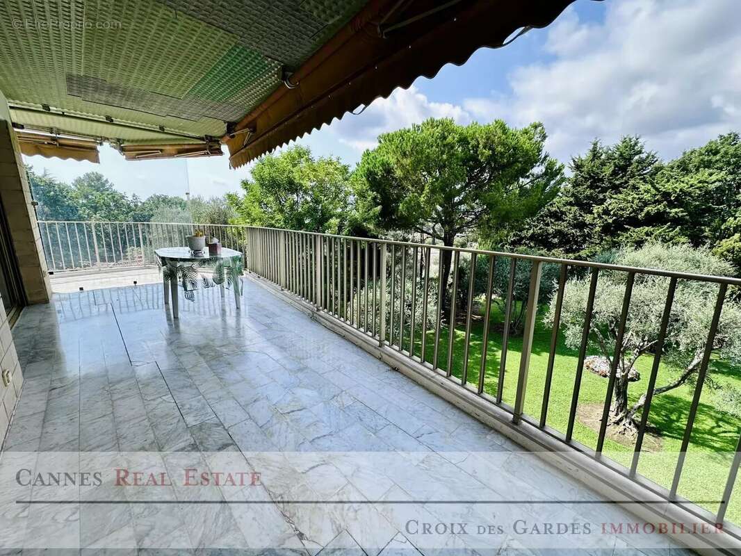 Appartement à LE CANNET