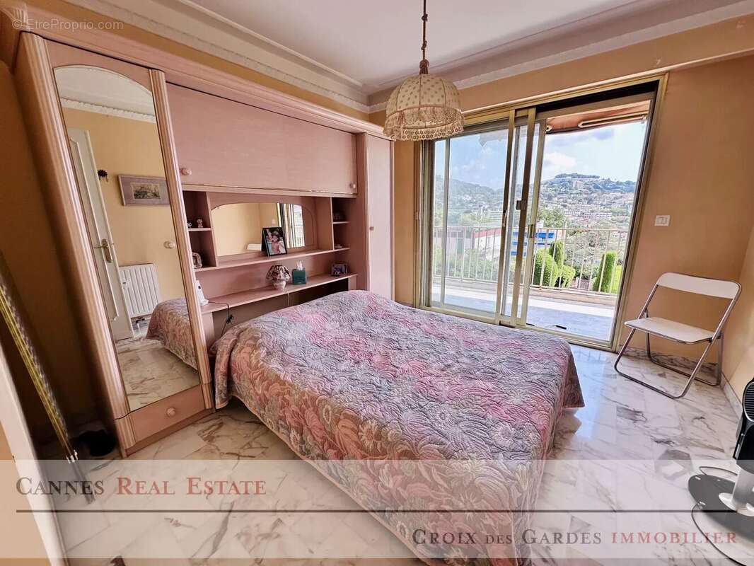 Appartement à LE CANNET