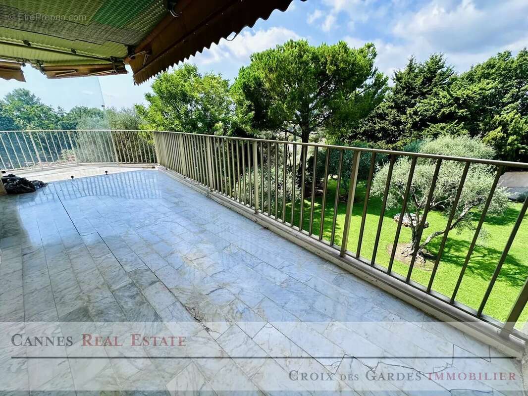 Appartement à LE CANNET