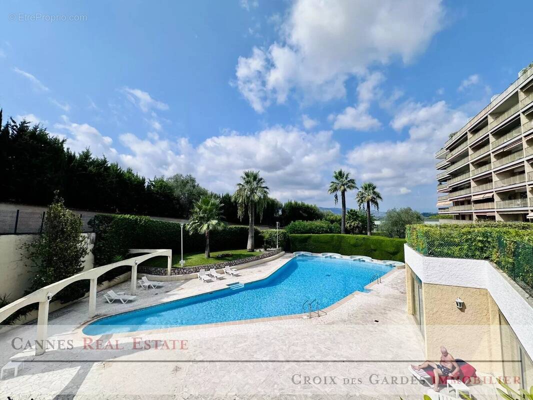 Appartement à LE CANNET