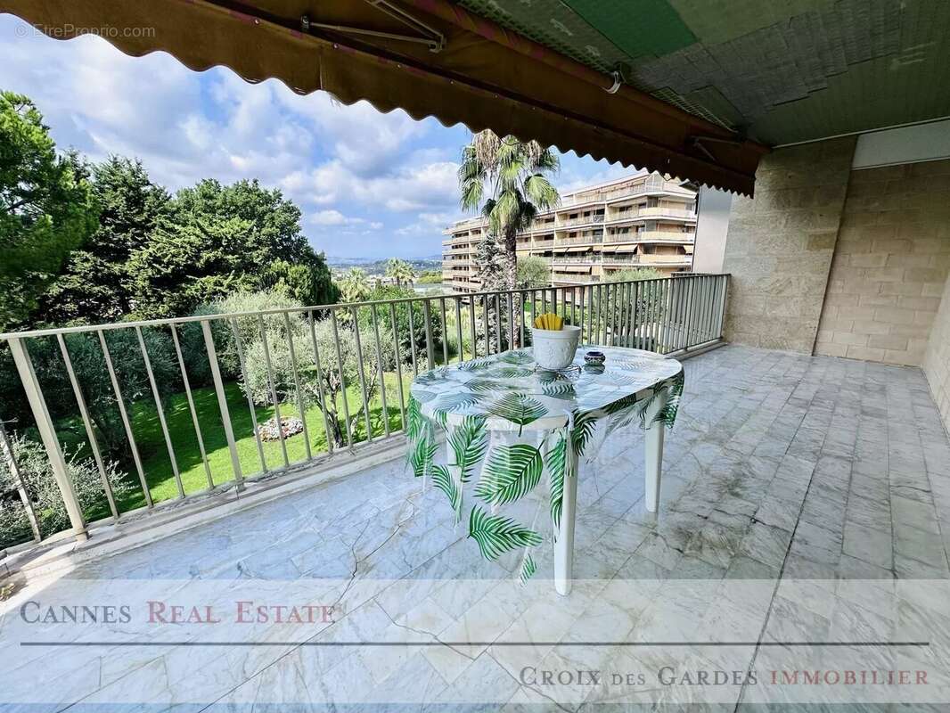 Appartement à LE CANNET