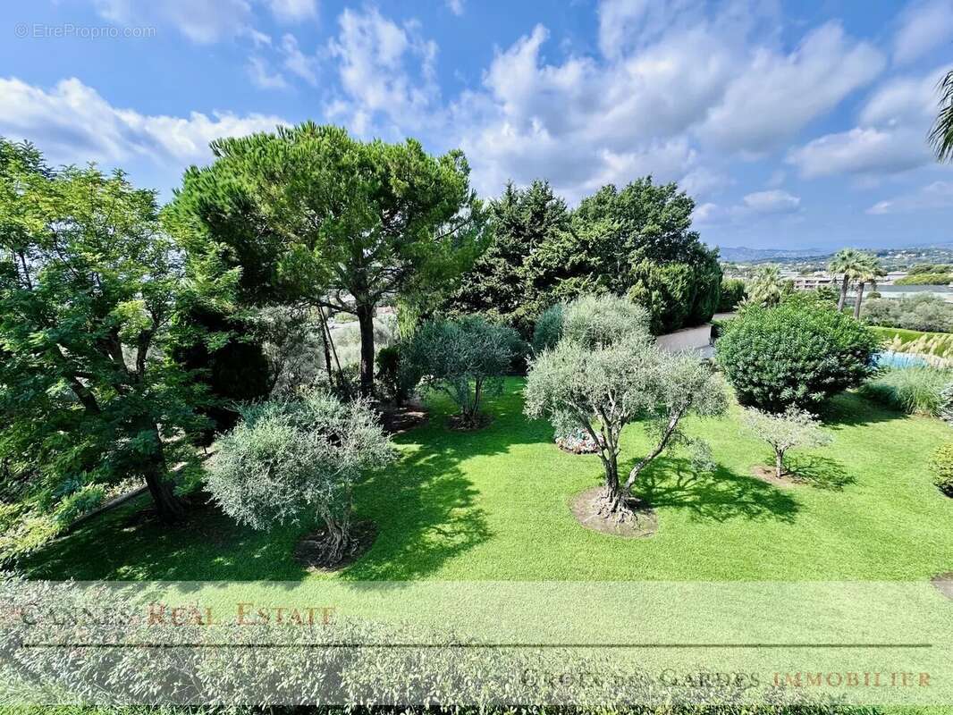 Appartement à LE CANNET