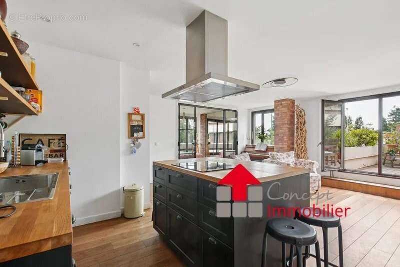 Appartement à SURESNES