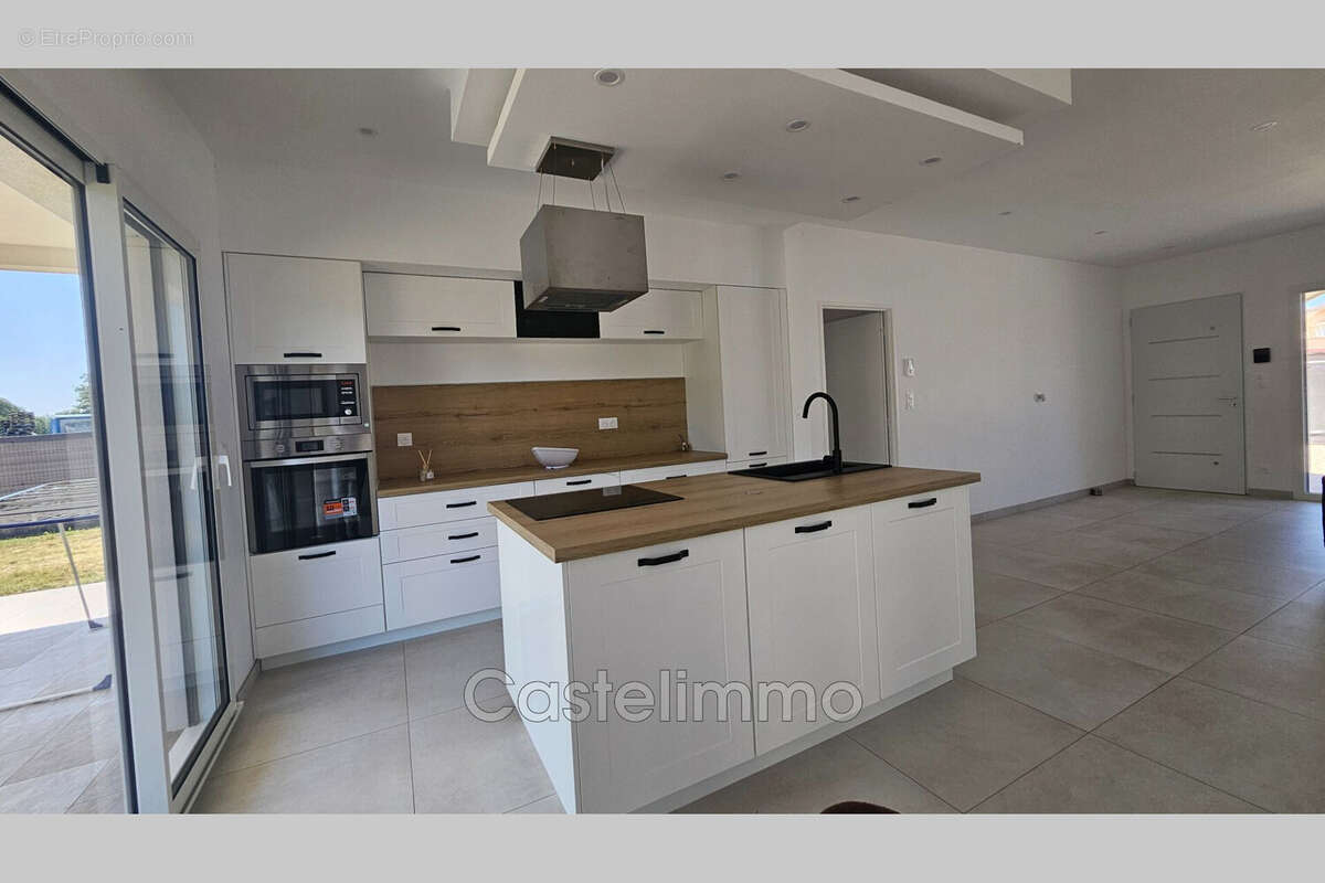 Maison à CASTELSARRASIN