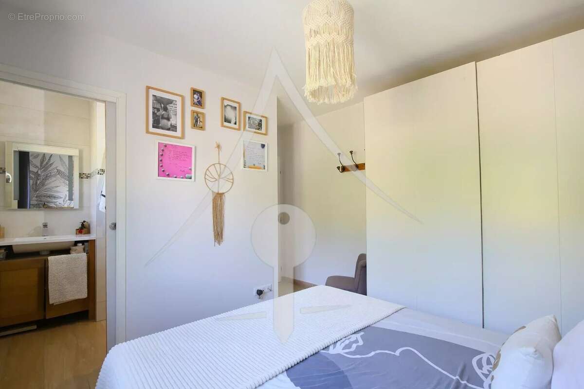 Maison à LAVERNOSE-LACASSE