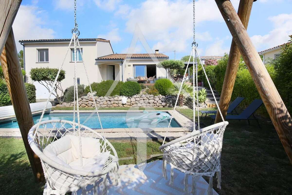 Maison à LAVERNOSE-LACASSE