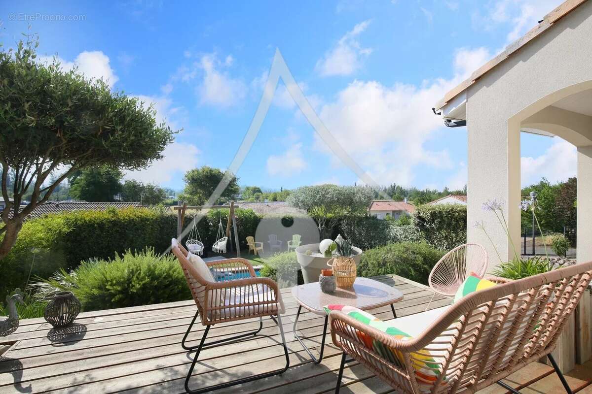 Maison à LAVERNOSE-LACASSE