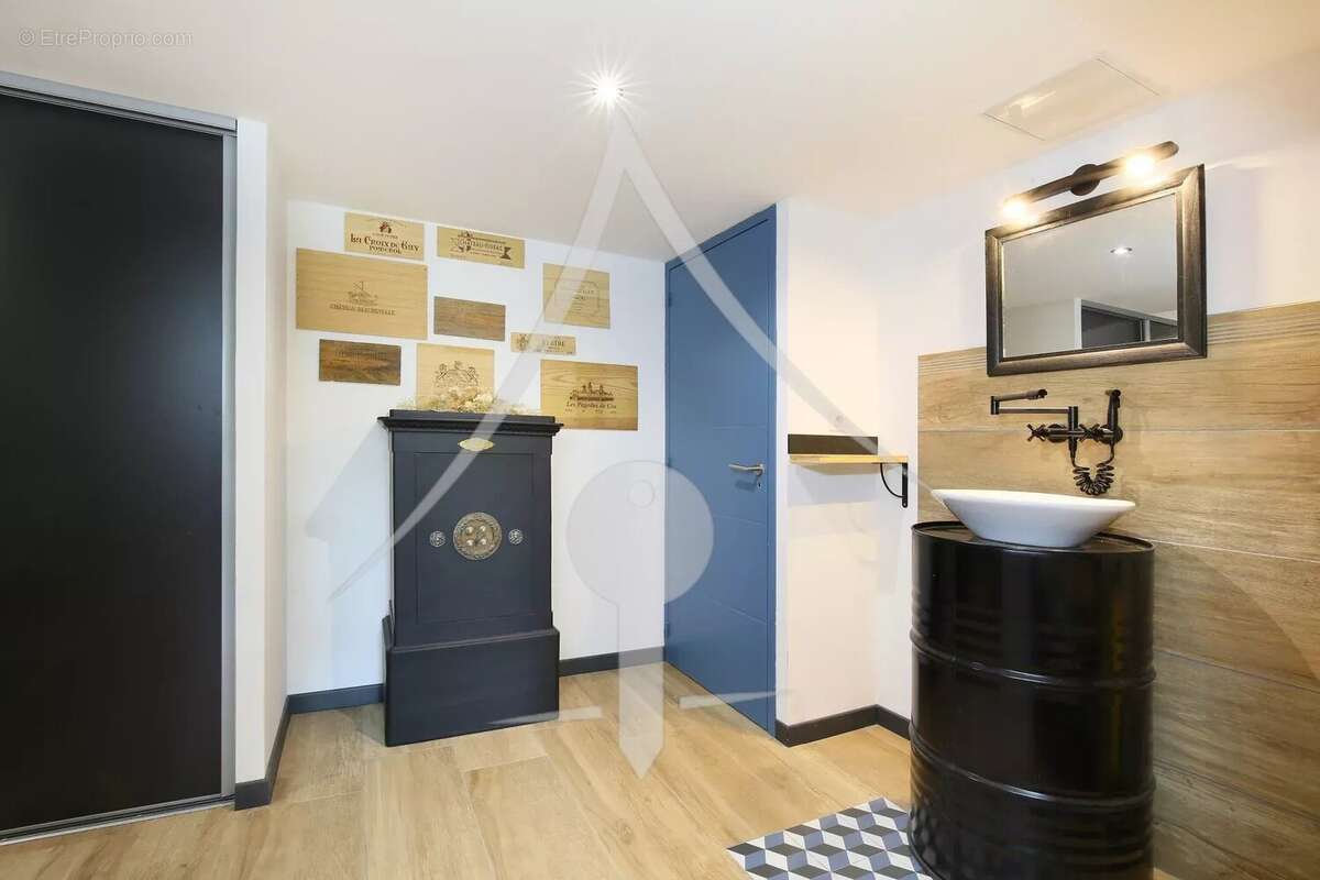 Maison à LAVERNOSE-LACASSE