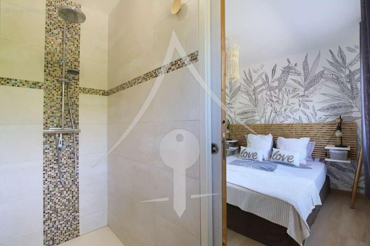 Maison à LAVERNOSE-LACASSE