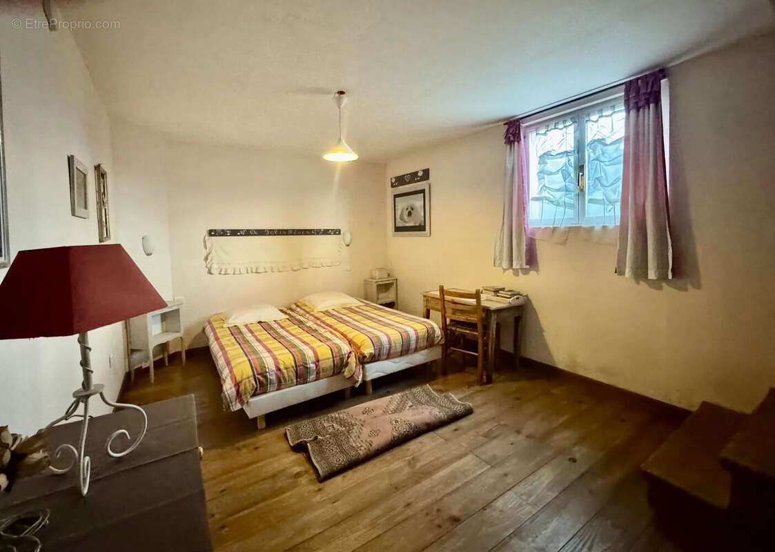 Maison à SAINT-PIERRE-DELS-FORCATS