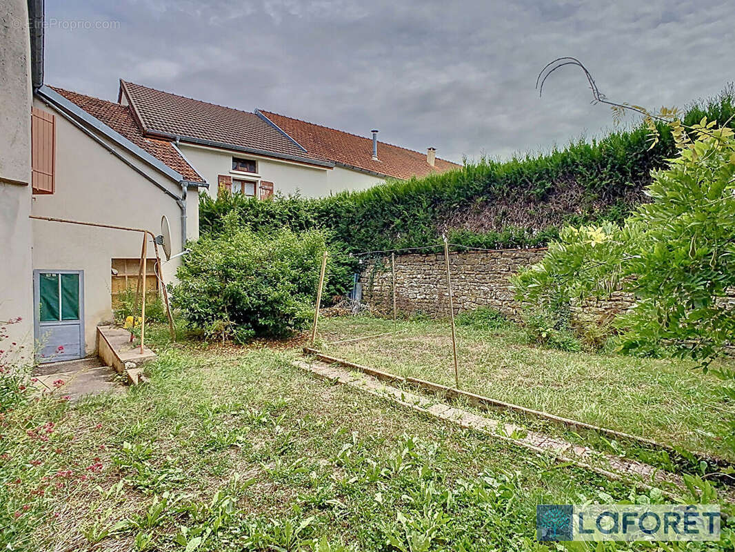 Maison à MARCILLY-EN-BASSIGNY