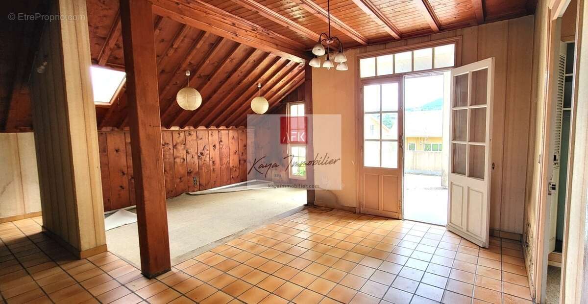 Appartement à CONTAMINE-SUR-ARVE