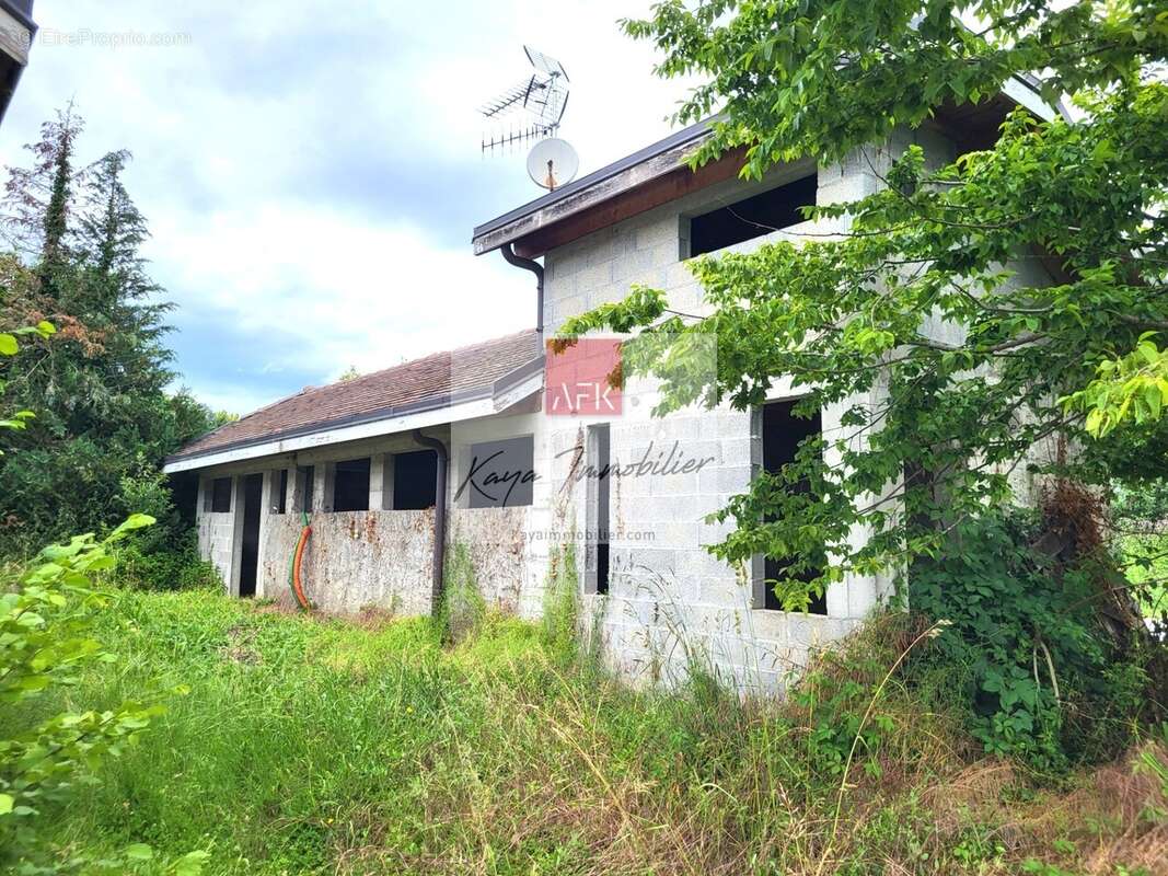 Appartement à CONTAMINE-SUR-ARVE