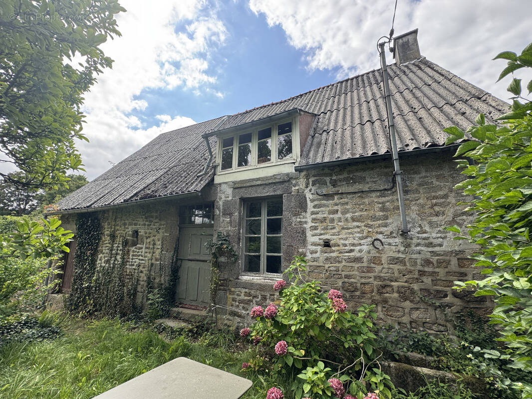 Maison à SAINT-MAUR-DES-BOIS