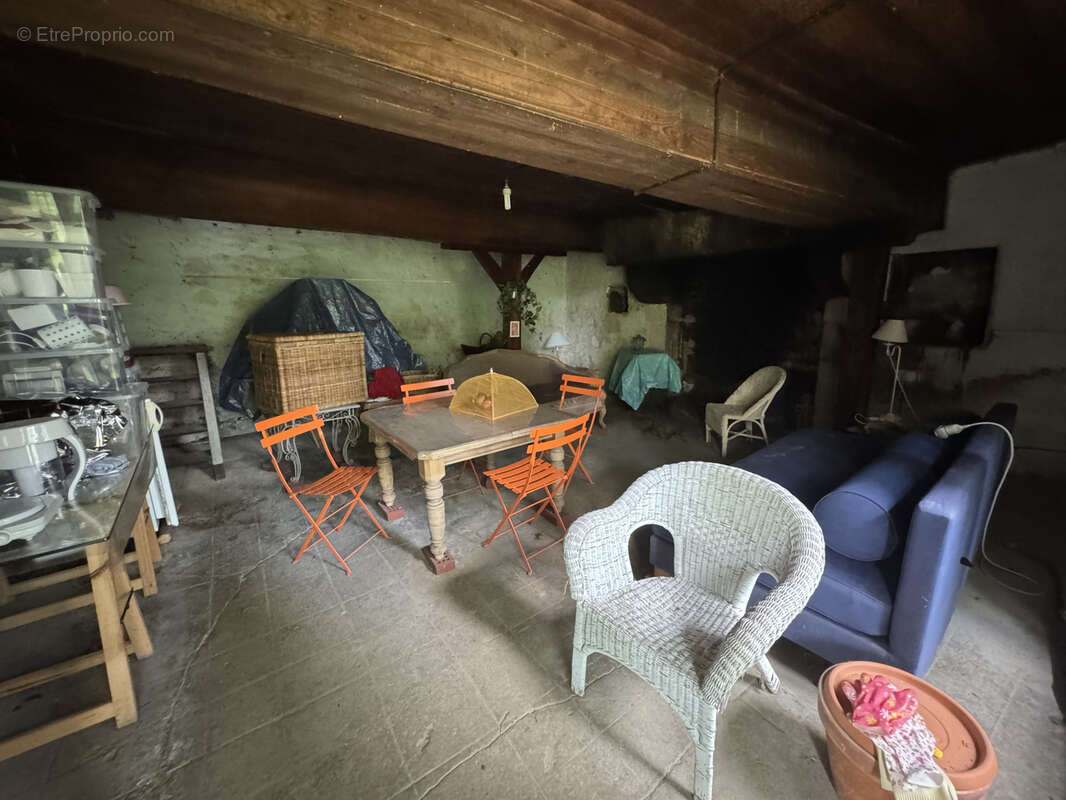 Maison à SAINT-MAUR-DES-BOIS