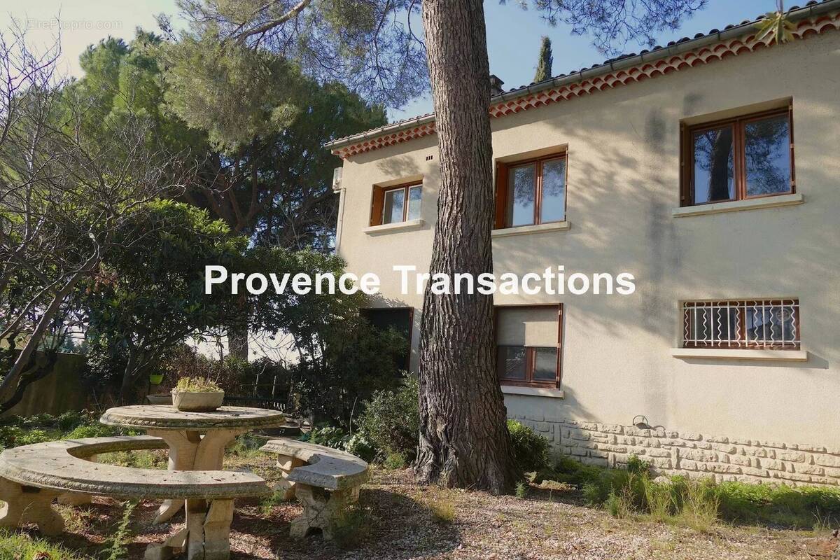 Maison à BEAUMES-DE-VENISE