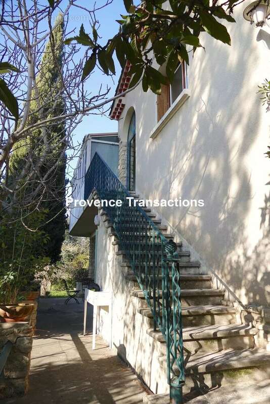 Maison à BEAUMES-DE-VENISE