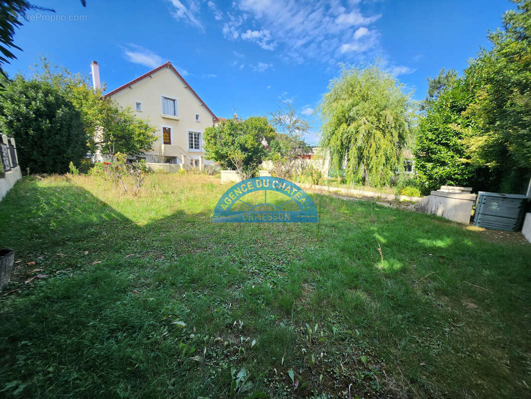 Maison à ORMESSON-SUR-MARNE