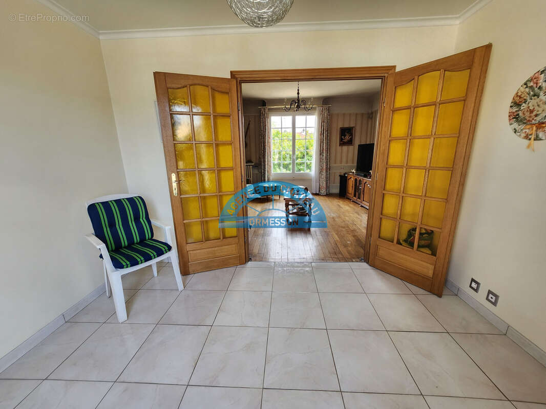 Maison à ORMESSON-SUR-MARNE