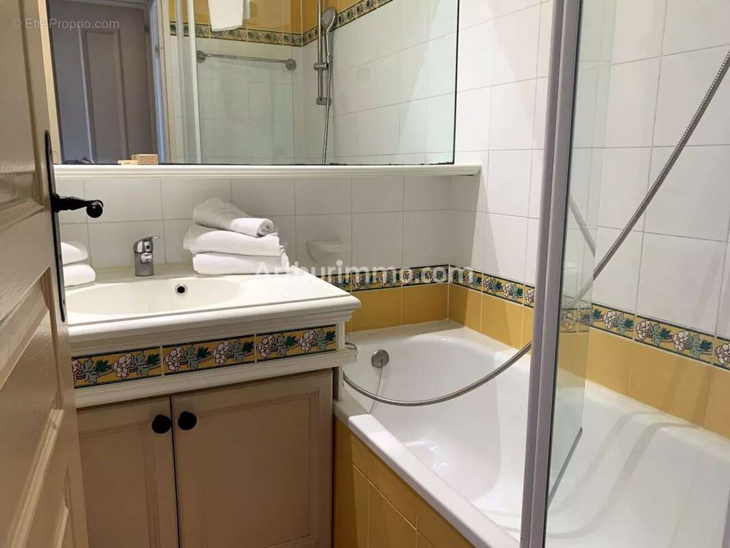 Appartement à GRIMAUD