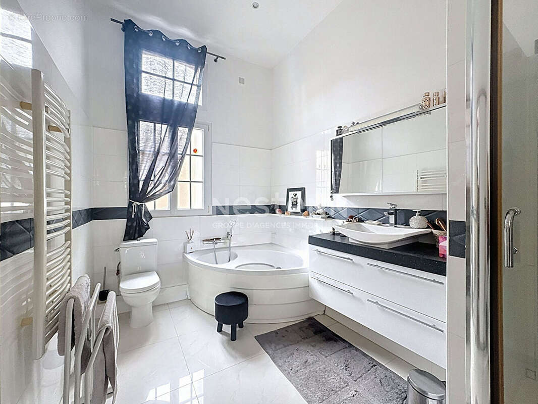 Appartement à GOUVIEUX