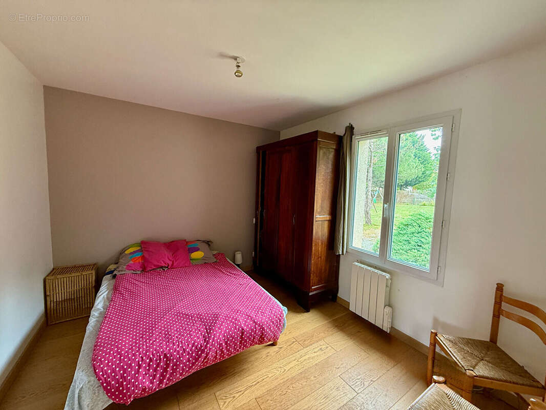 Maison à YVRAC-ET-MALLEYRAND