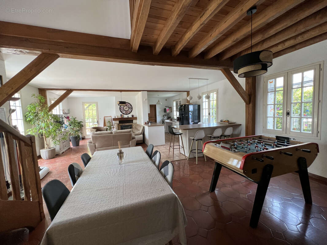 Maison à MARIGNY-LE-CHATEL