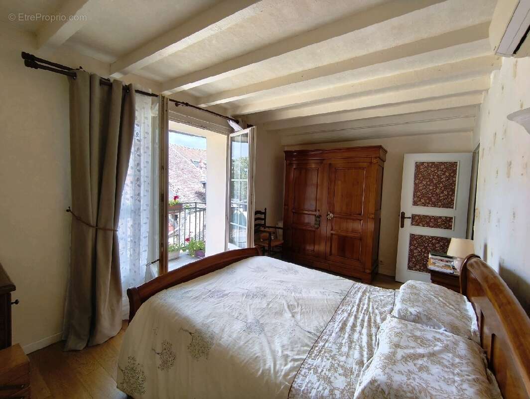 Maison à NESLES-LA-VALLEE