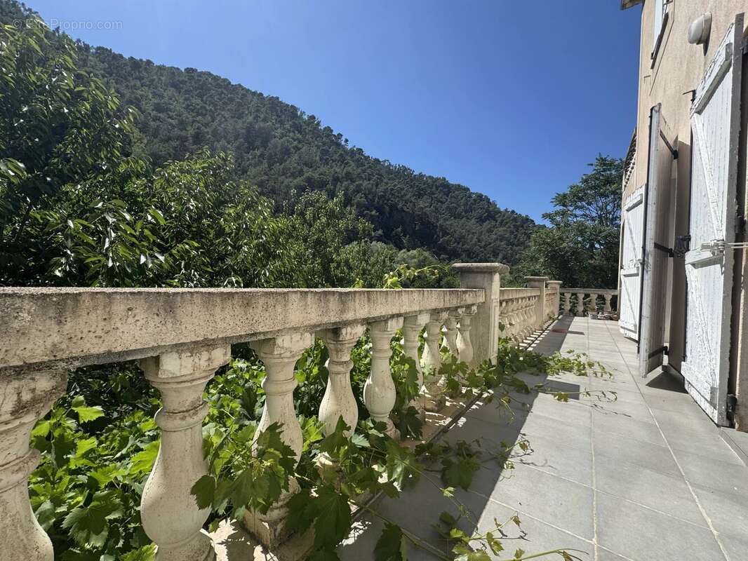 Maison à L&#039;ESCARENE