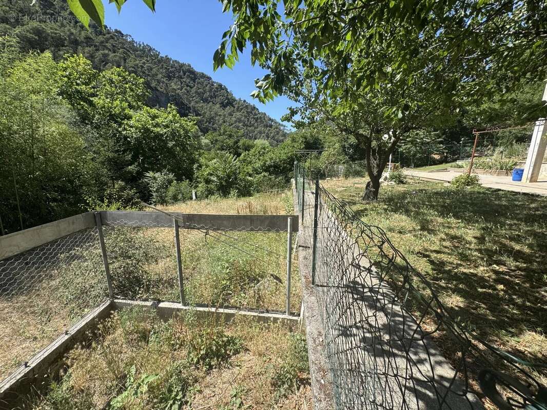 Maison à L&#039;ESCARENE