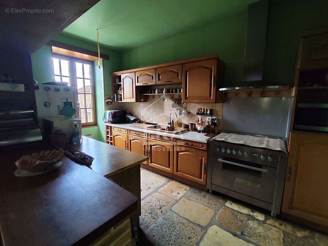 Maison à MAUPREVOIR