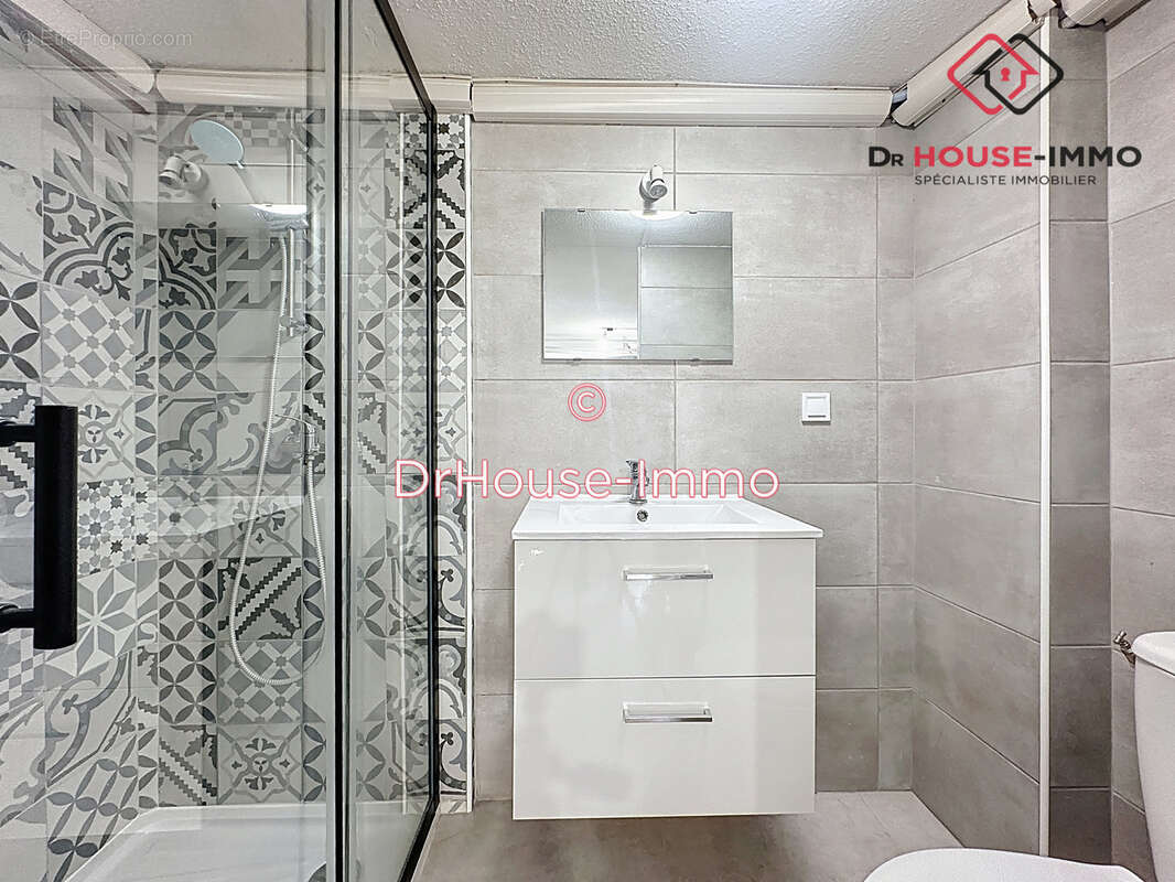 Maison à CHAMPCEVINEL