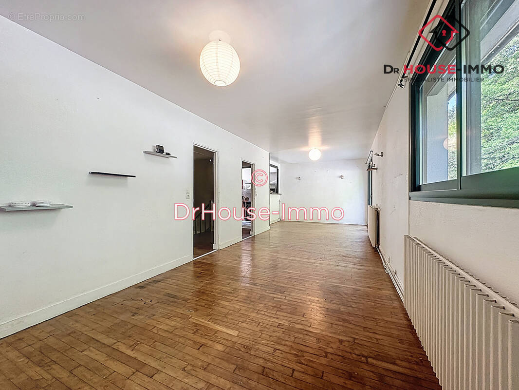 Maison à CHAMPCEVINEL