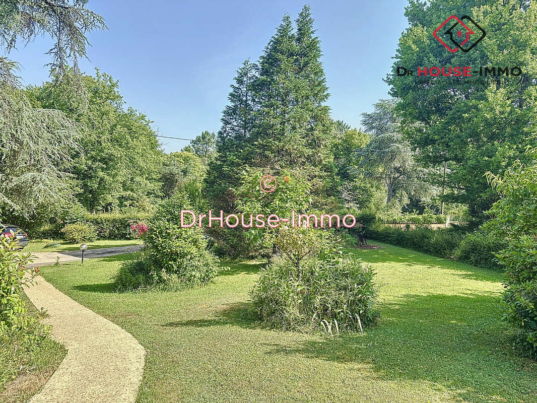 Maison à COULOUNIEIX-CHAMIERS