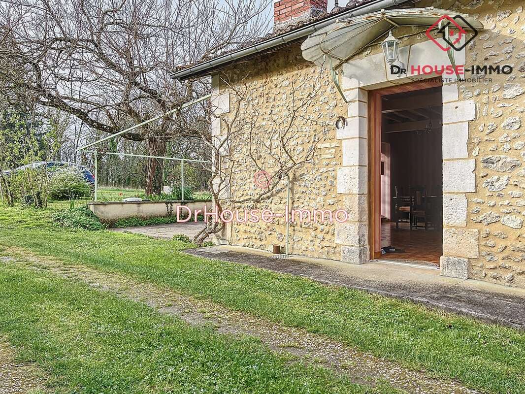 Maison à SAINT-AQUILIN