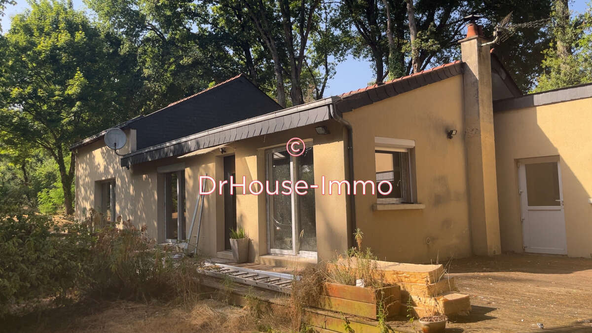 Maison à SOULAIRE-ET-BOURG