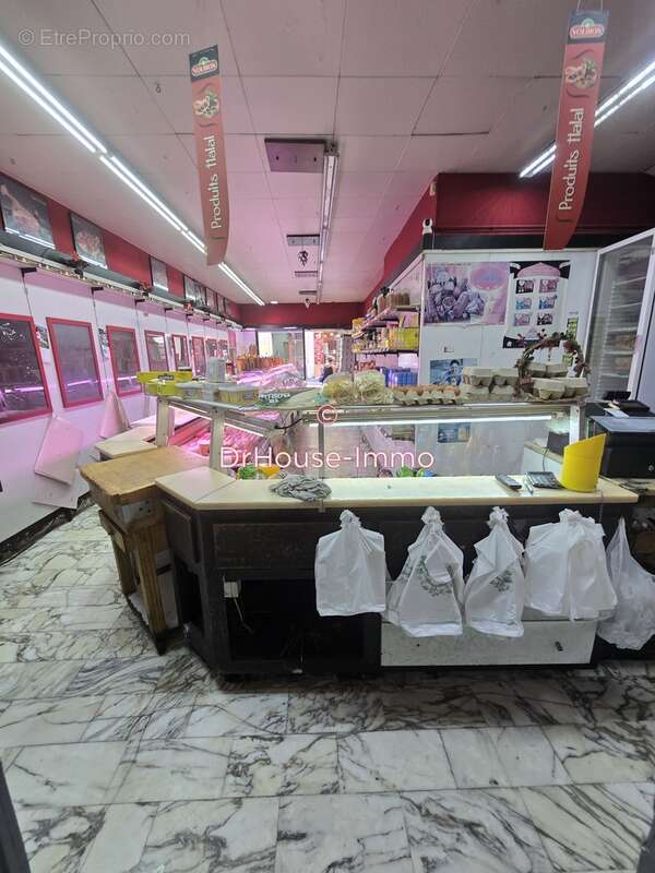 Commerce à MARSEILLE-1E