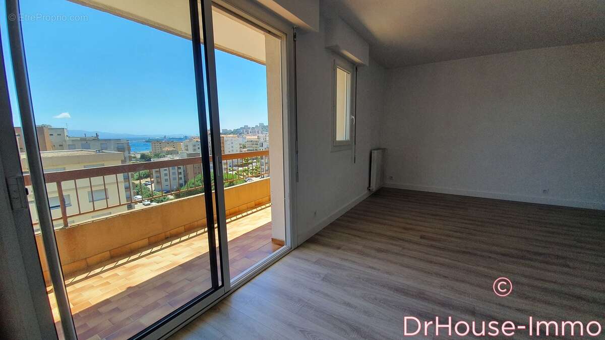 Appartement à AJACCIO