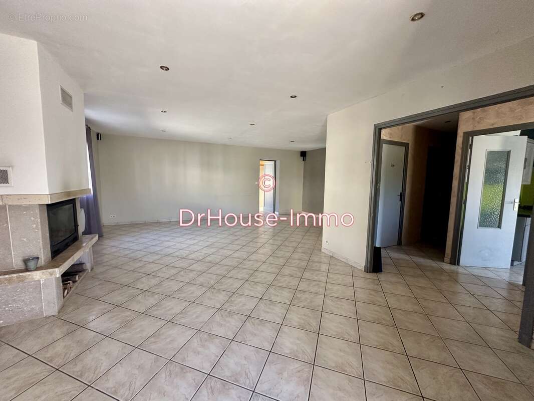 Maison à MONTVENDRE