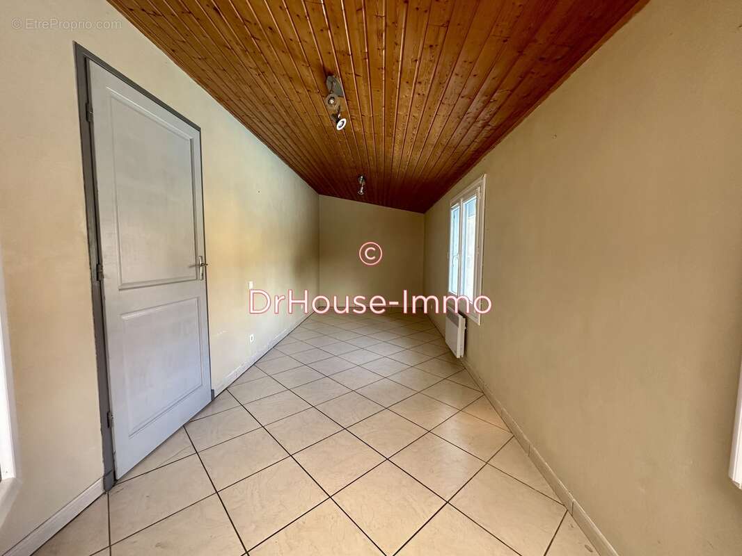 Maison à MONTVENDRE