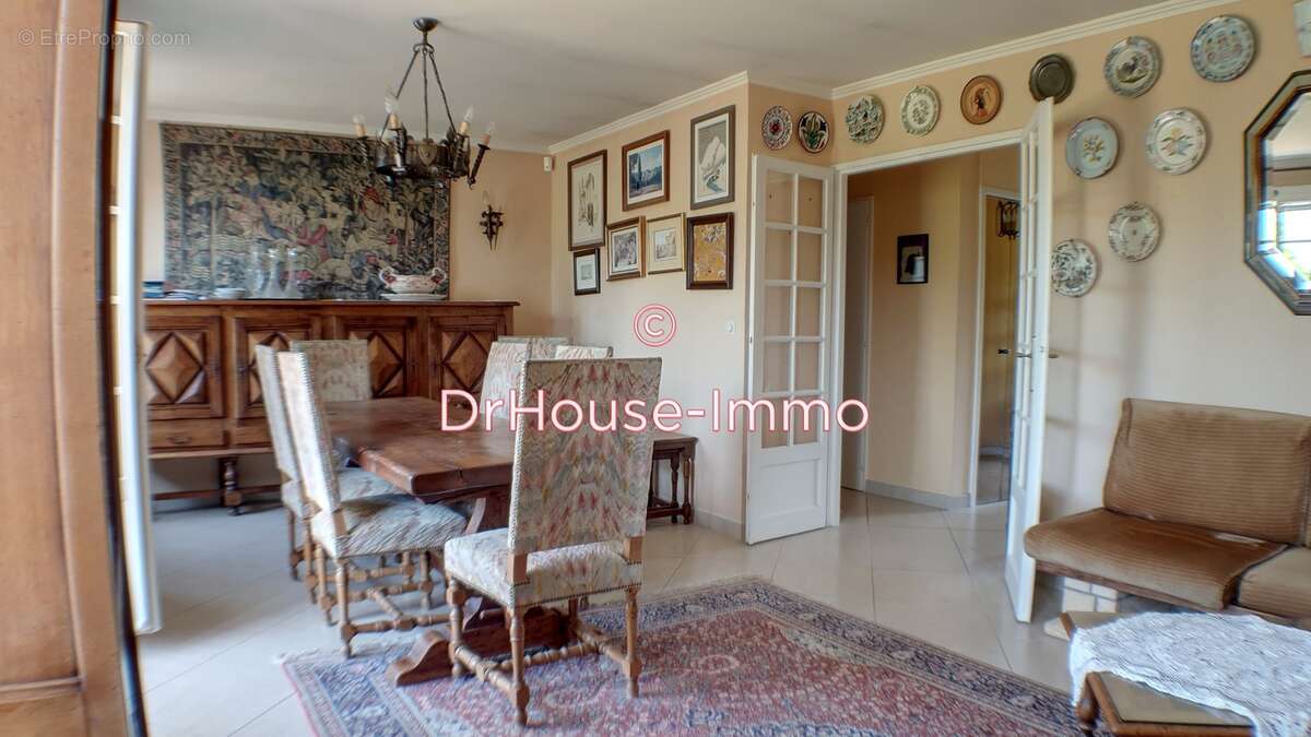 Maison à ROISSY-EN-BRIE