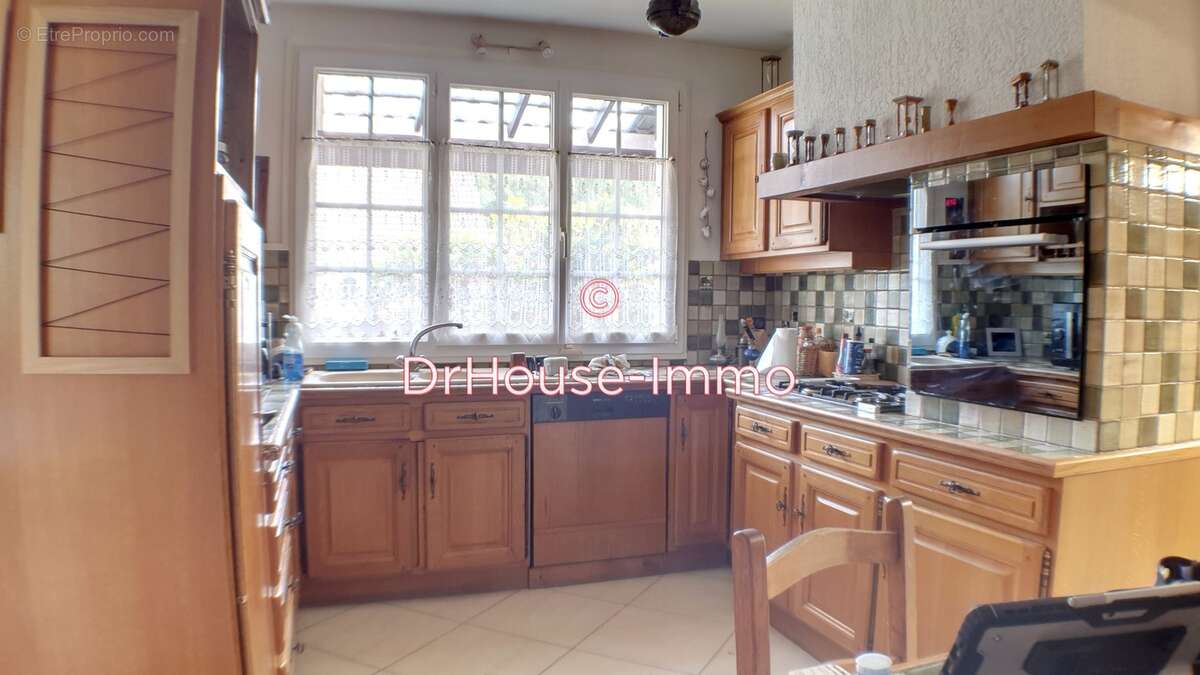 Maison à ROISSY-EN-BRIE