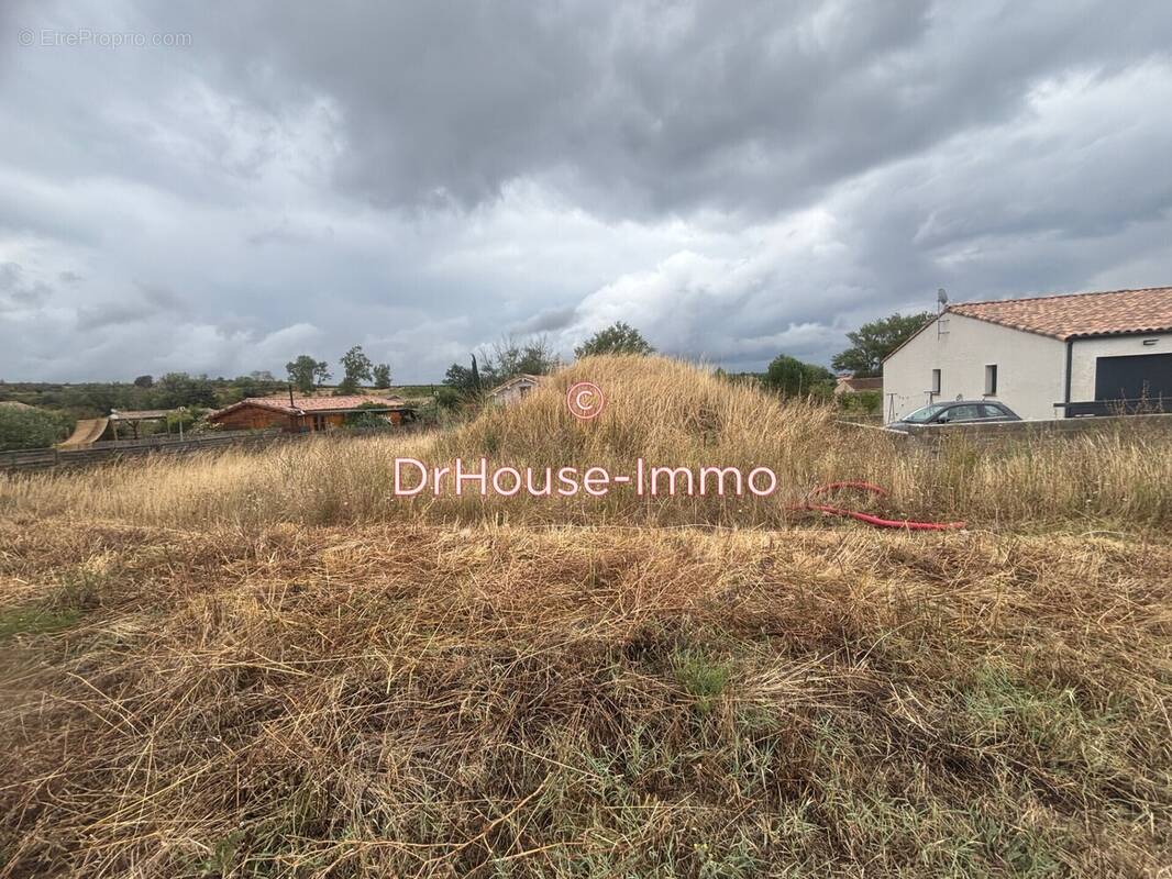 Terrain à BRUGAIROLLES