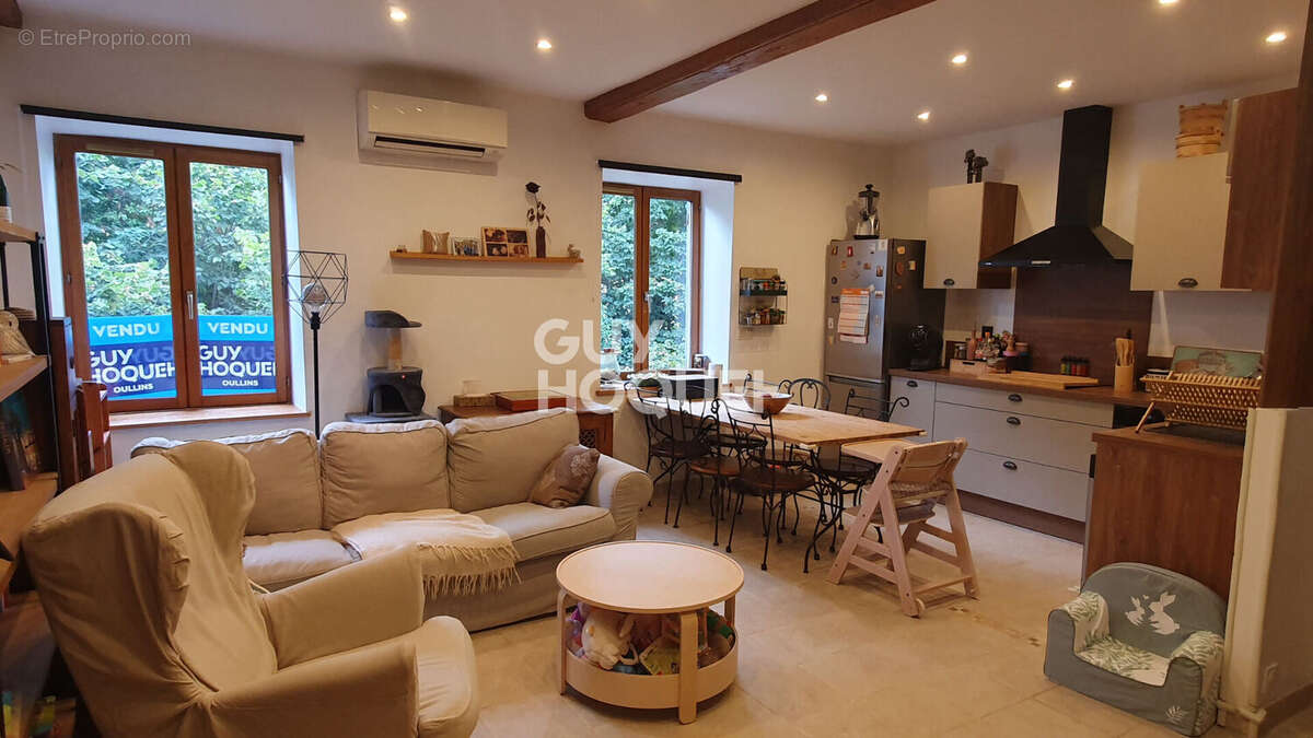 Appartement à OULLINS